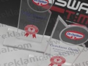 proizvodi-od-klirita-pk-plakete-plexi-plaketa