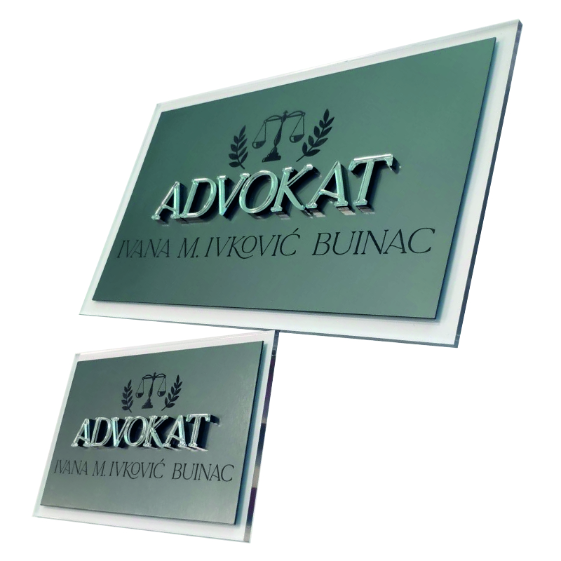 Kliritne table sa 3D logotipom